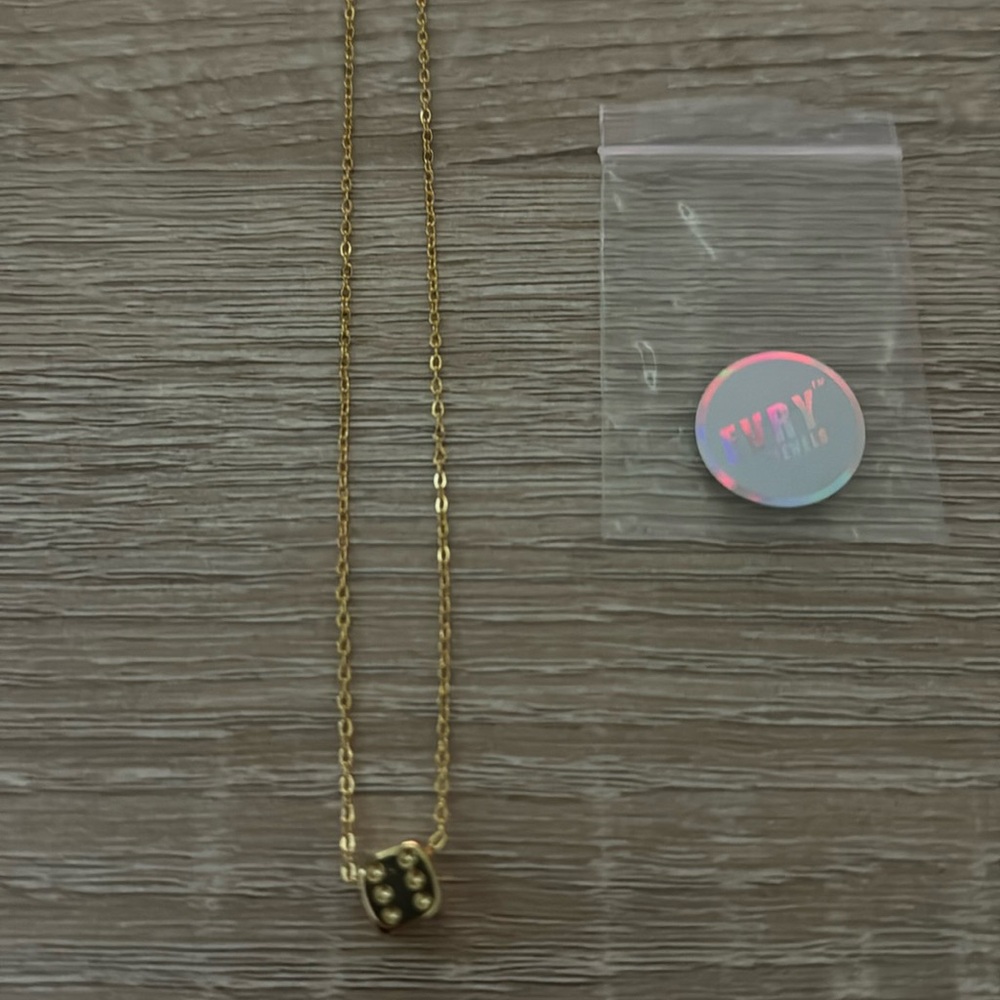 brand new evry jewels that’s how i roll necklace